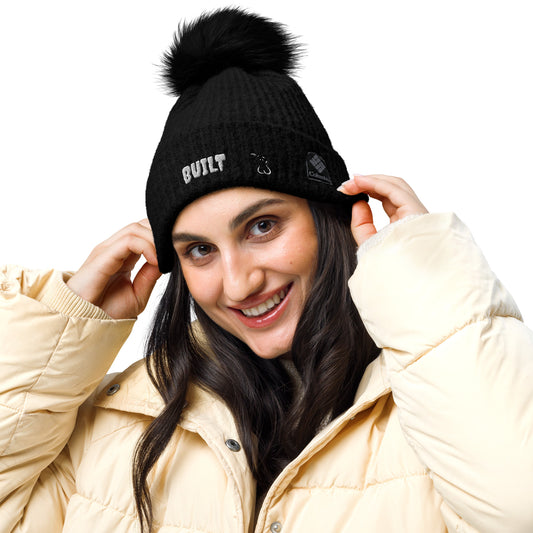 Columbia BUILT pom-pom beanie (WOMENS)